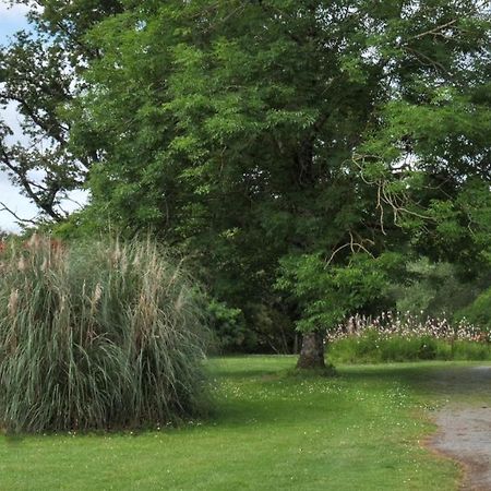 Вилла Au Chemin De Mazous Laguian-Mazous Экстерьер фото